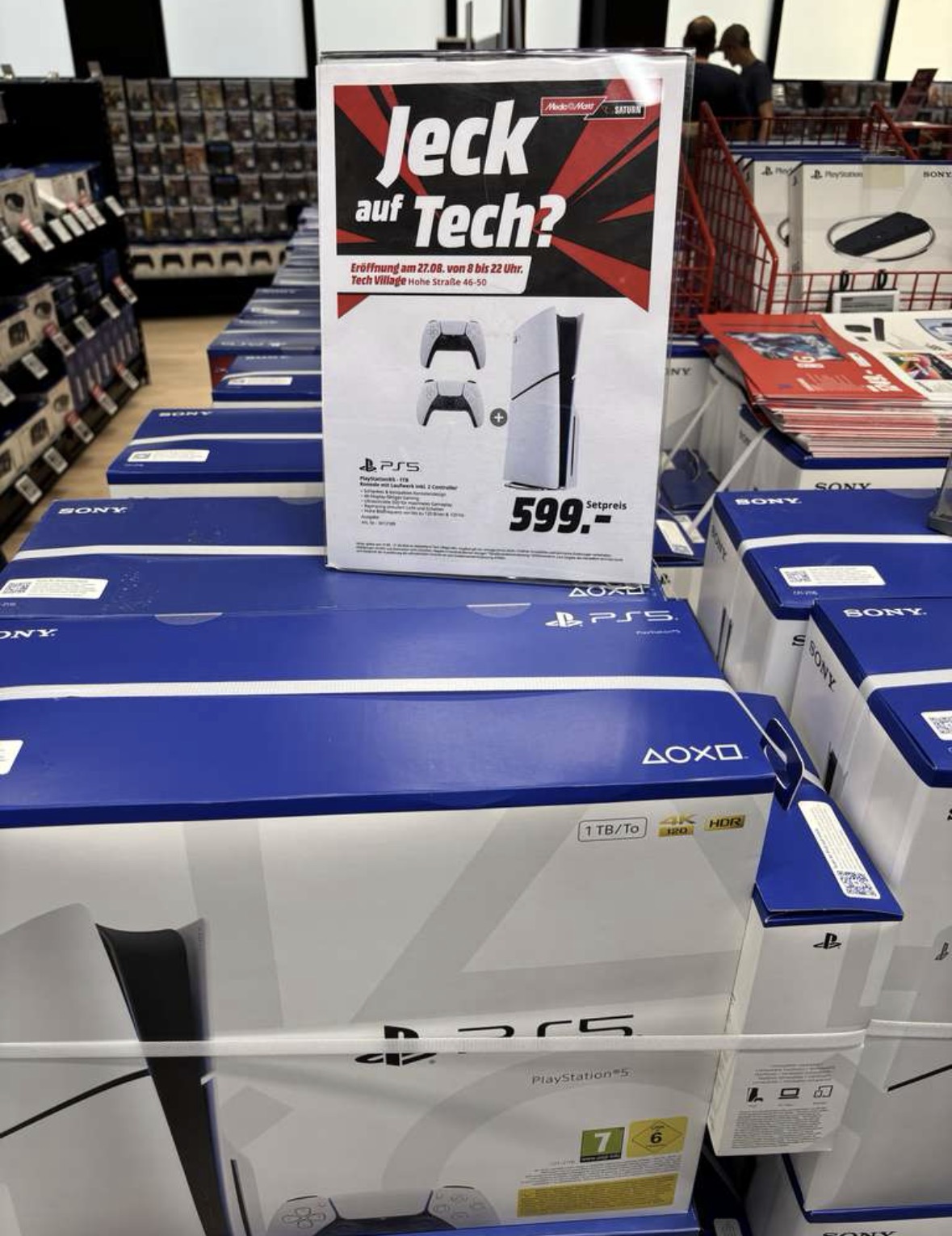 Kölner aufgepasst: PS5 Disk Version mit 2 Controllern zum Bestpreis